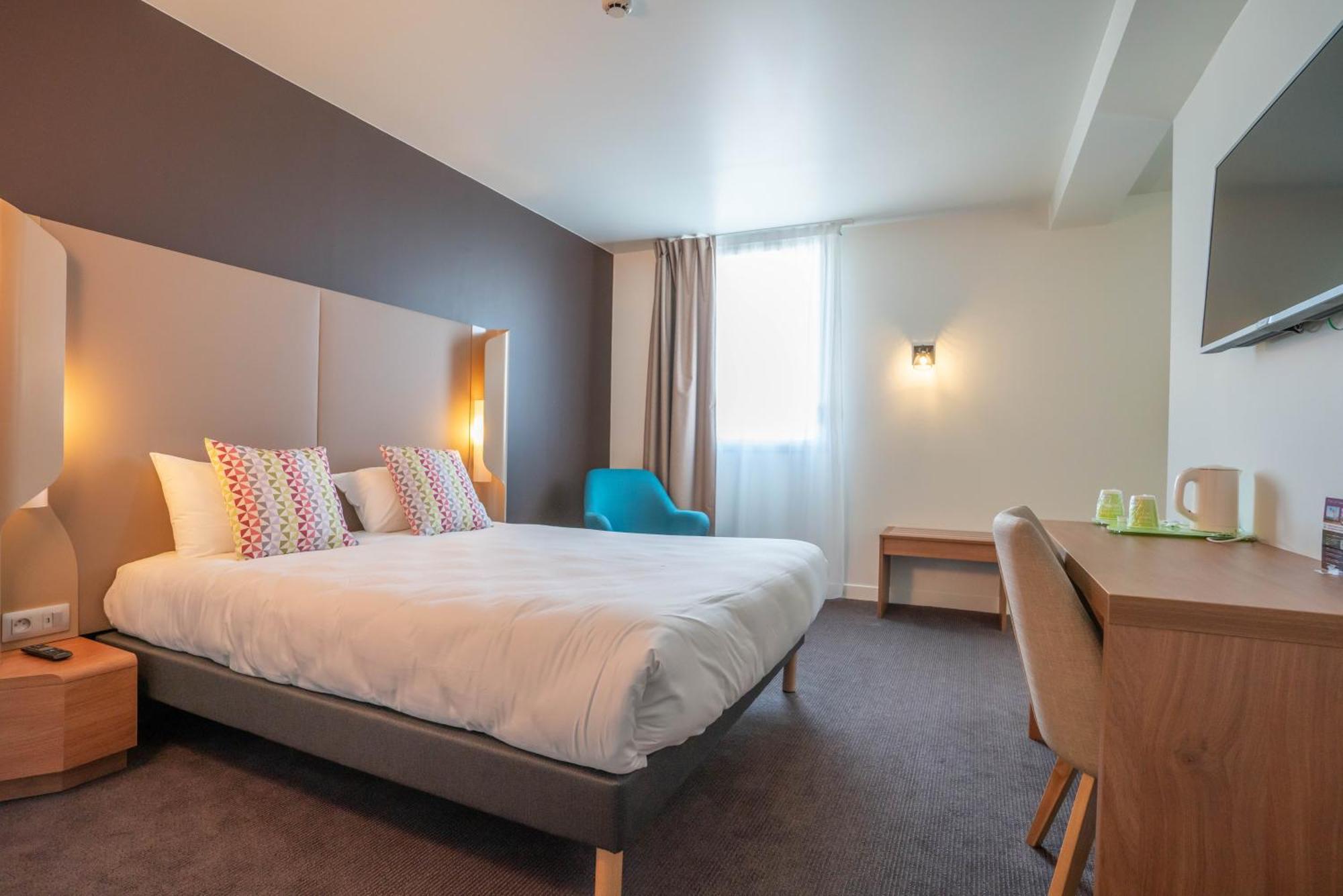 Campanile Tours Nord Hotell Exteriör bild